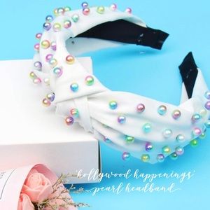 ‘Hollywood Happenings’ Pearl Headband In White